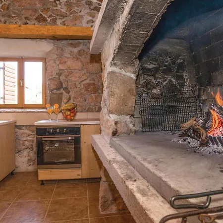 Two-bedroom In Jagodnja Gornja Dom wakacyjny Donja Jagodnja