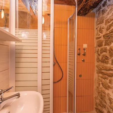 Dom wakacyjny Two-bedroom In Jagodnja Gornja