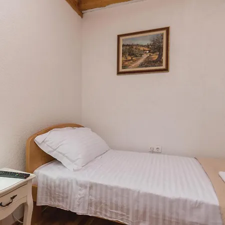 Dom wakacyjny Two-bedroom In Jagodnja Gornja